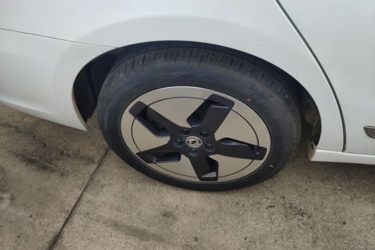 Used Dongfeng Aeolus E70 2021 360H Battery-Swap Version
