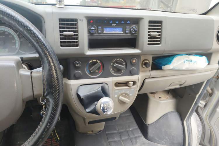 Used Karry Youyou 2012 1.0L Comfort Version
