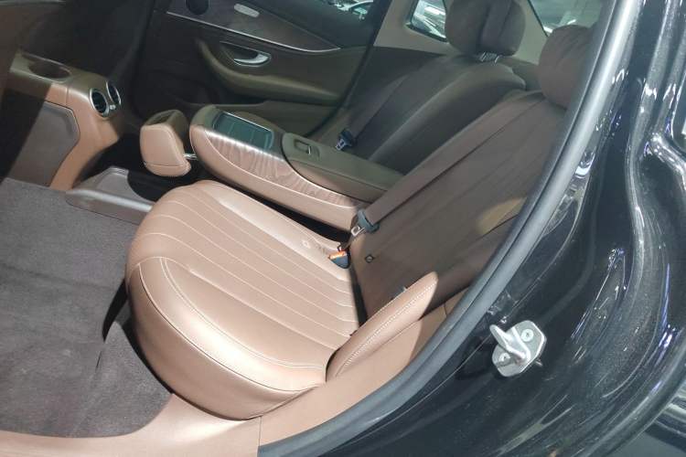 Used Mercedes-Benz E-Class 2020 E 300 L Stylish Model
