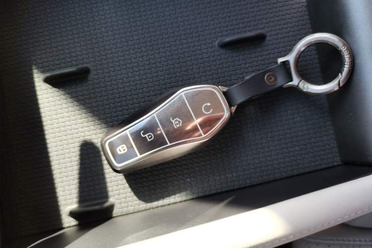 Used BYD Yuan UP 2025 Intelligent Driving Version 401 KM Dynamic Edition
