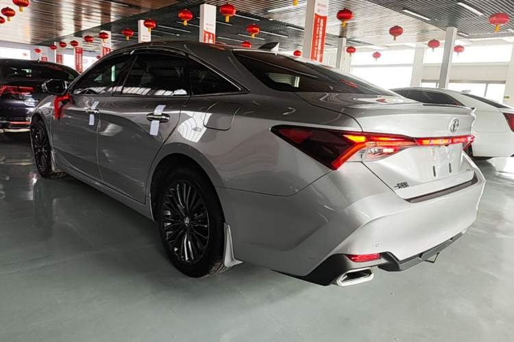 Used Toyota Avalon 2019 2.0L XLE Premium Edition China VI