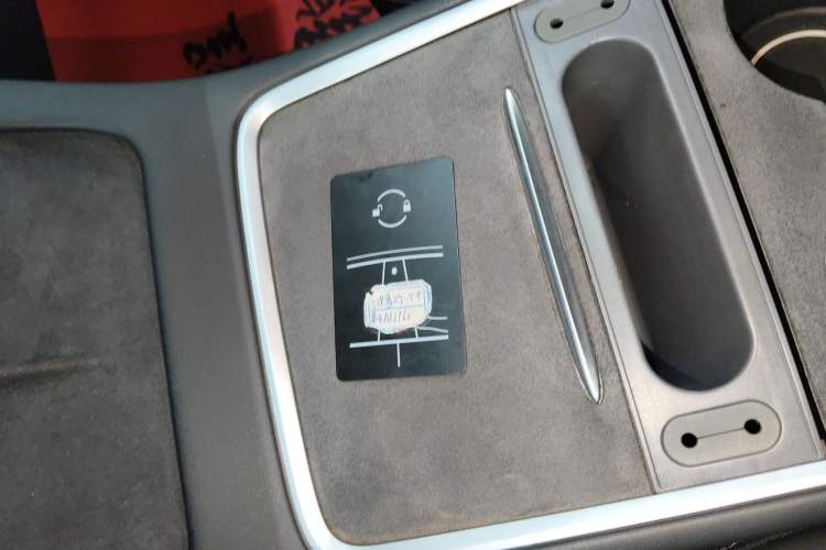 Used Tesla Model Y 2022 Revised Version Rear-Wheel Drive Vehicle Key