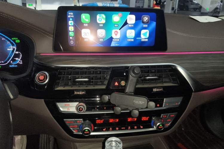 Used BMW 5 Series New Energy 2020 Mileage Upgrade Version 530Le Luxury Package Audio And AC Panel