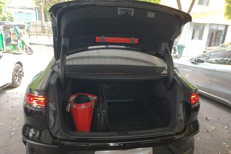 Used BYD Han 2023 EV Champion Edition 605KM Front-Drive Premium Model
