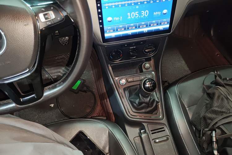 Used Volkswagen Lavida 2017 1.6L Manual Comfort Edition
