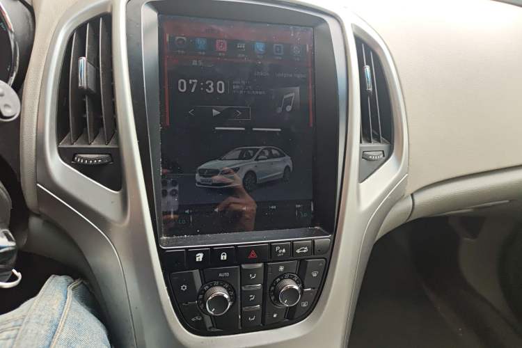 Used Buick GT 2013 XT 1.6L Manual Entry-Level Model