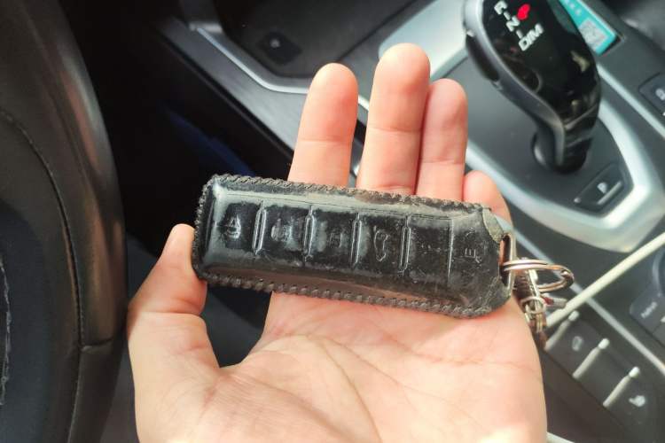 Used Wey VV6 2018 2.0T Two-Wheel-Drive Ultra-Luxury Version China V Standard
