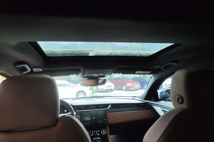 Used Jaguar XFL 2019 XFL 2.0T 250 PS Two-Wheel-Drive Luxury Edition