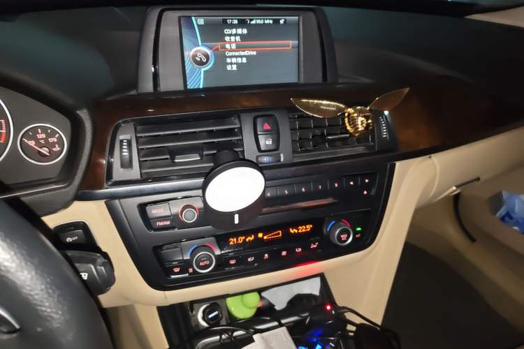 Used BMW 3 Series 2014 328Li Fashion Model
