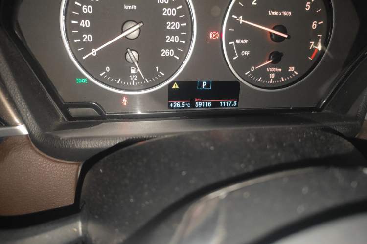 Used BMW X1 2016 sDrive18Li Luxury Model Odometer Close Up