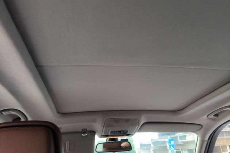 Used BMW X5 2011 xDrive35i Luxury Model Headliner