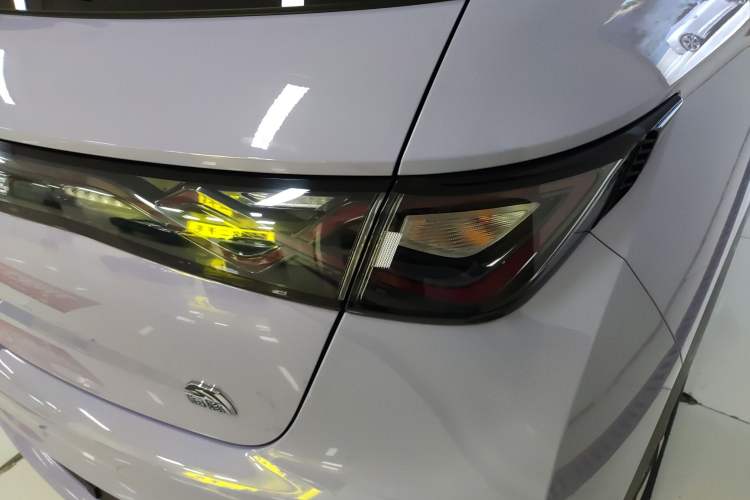 Used BYD Dolphin 2023 420 km Fashion Edition
