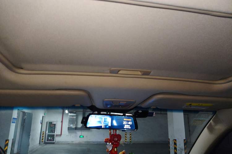 Used Baojun 560 2015 1.8L manual luxury version
