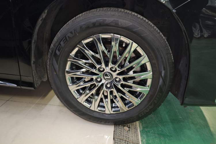 Used Lexus LM 2020 300h Seven-Seat Elegant Edition
