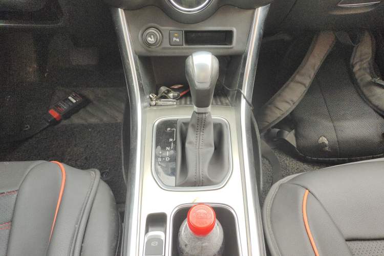 Used BYD Song 2016 GaiShi Edition 1.5TID Automatic Elite Model
