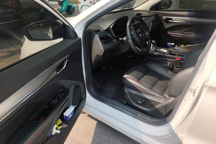Used Geely Auto Binray 2018 14T CVT Binyi Edition Driver Seat