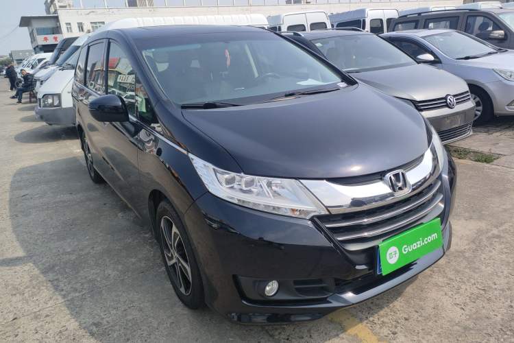Used Honda Odyssey 2015 Updated Version 2.4L Smart Edition
