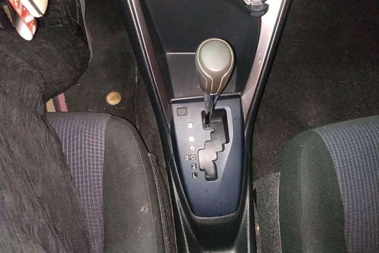 Used Toyota YARiS L Zhi Xuan 2015 1.5E Automatic Charm Edition