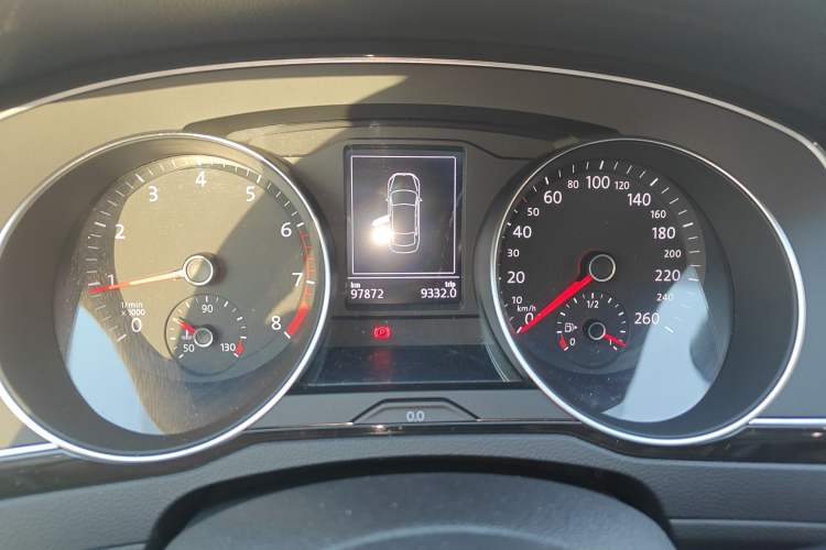 Used Volkswagen Magotan 2018 330TSI DSG Advanced Model Instrument Cluster