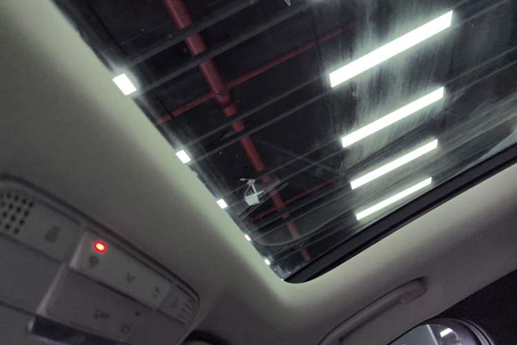 Used Mercedes-Benz C-Class 2021 C 260 L Sport Edition Star Collection Headliner