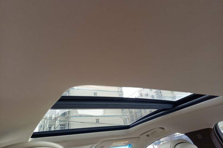 Used Cadillac XTS 2013 28T Luxury Model Headliner