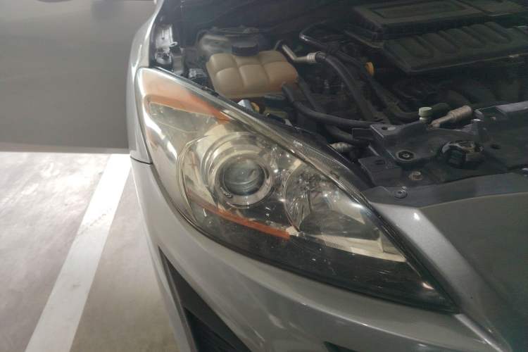 Used Mazda 3 2012 Hatchback 1.6L Automatic Elite Model Right Front Headlight