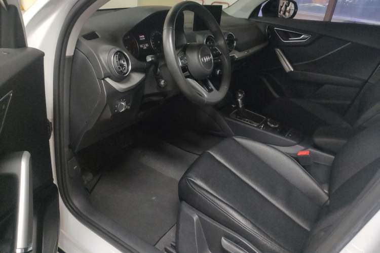 Used Audi Q2L 2021 35 TFSI Progressive Dynamic Edition Driver Seat