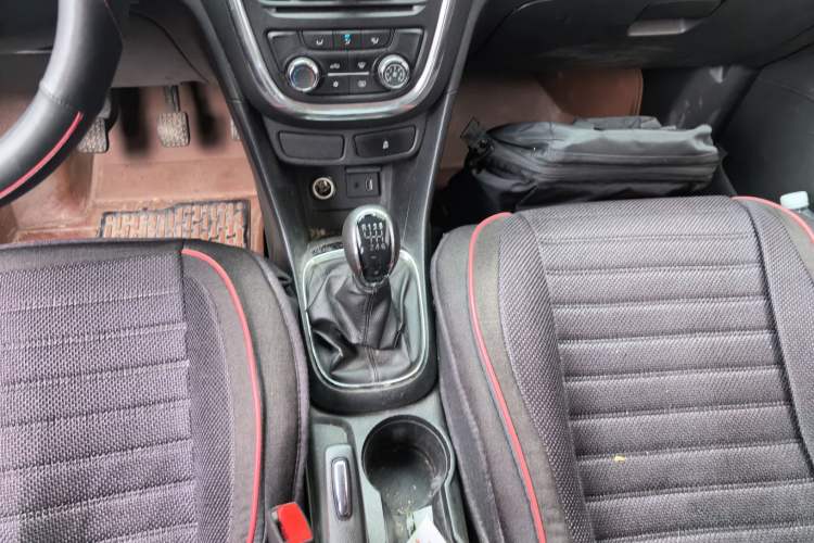 Used Buick Encore 2015 1.4T Manual Two-Wheel Drive Urban Advanced Model