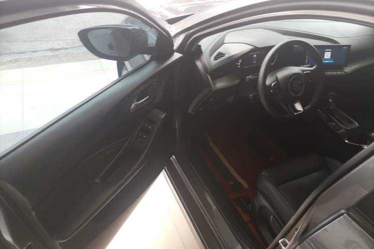 Used MG 5 2021 Revised Version 180 DVVT CVT Youth Luxury Edition Driver Seat