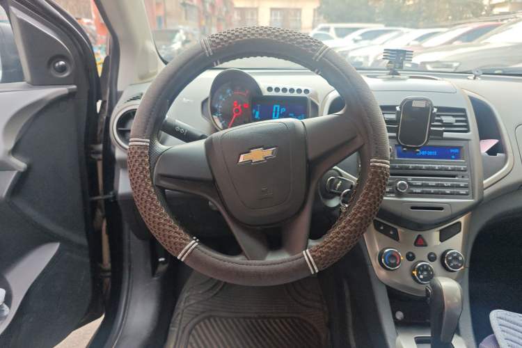 Used Chevrolet Aveo Sonic 2011 Sedan 1.4L Automatic SL
