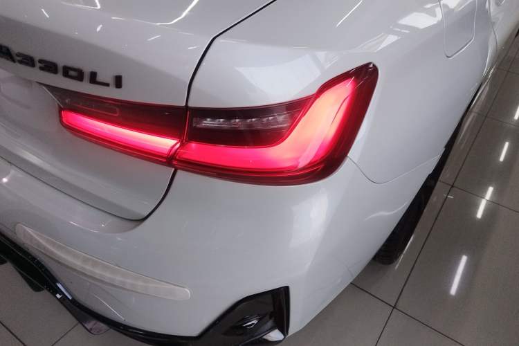 Used BMW 3 Series 2023 325Li M Sport Package
