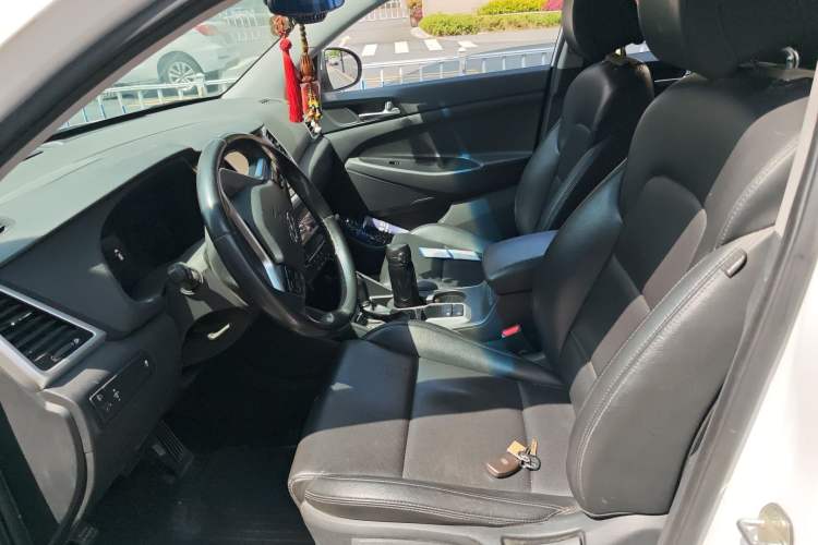 Used Hyundai Tucson 2015 1.6T Dual-Clutch Two-Wheel-Drive Smart Model
