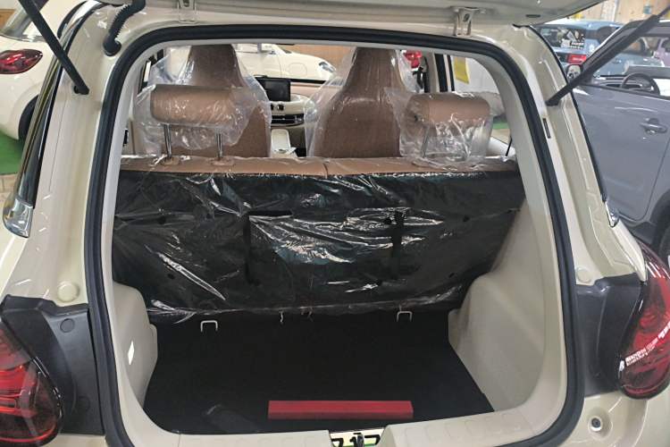 Used Wuling Bingo 2025 333 km Enjoyment Version Trunk