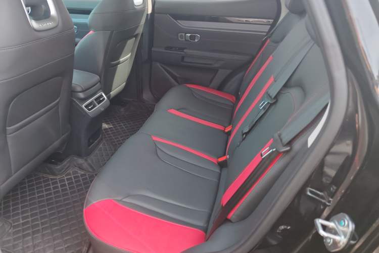 Used JETOUR Dashing 2024 1.5T DCT Starlight Shine Pro Edition
