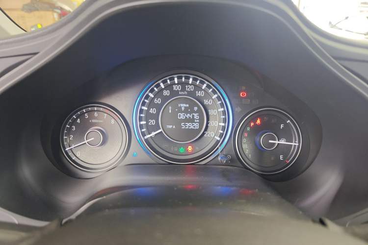 Used Honda Crider 2015 1.8L automatic luxury edition
