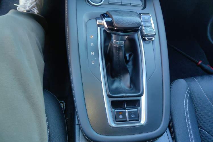 Used JETOUR X70M 2021 1.5T DCT Luxury Partner Model 7 Seats