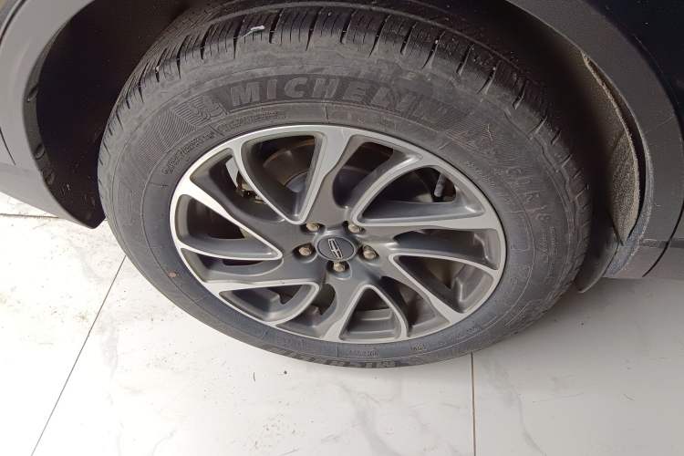 Used Lincoln Corsair 2020 2.0T Two-Wheel Drive Luxury Edition Exterior 5