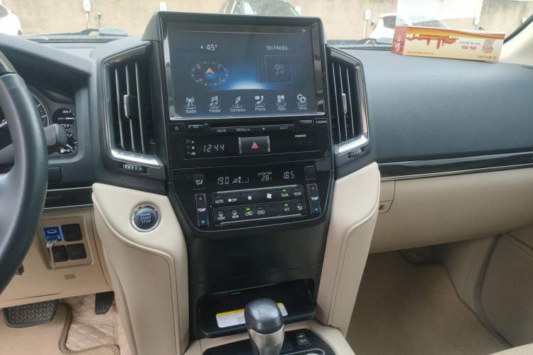 Used Toyota Land Cruiser 