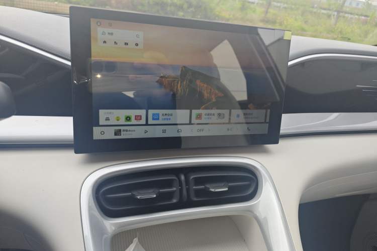 Used Geely Galaxy Geome 2026 Model 410km Carefree Edition Audio And AC Panel