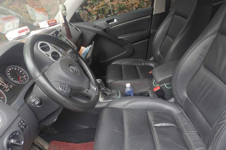 Used Volkswagen Tiguan 2015 1.8TSI Automatic All-Wheel Drive Comfort Edition Left Front Seat