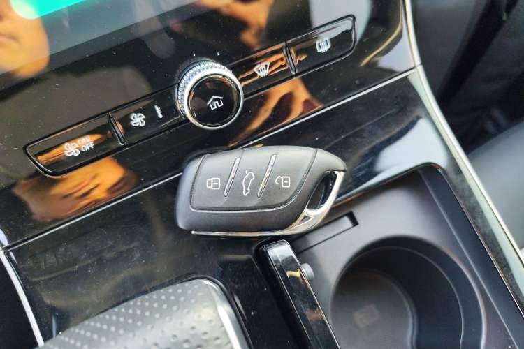 Used Roewe i6 MAX New Energy 2020 1.5T PHEV Sporty Cool Edition
