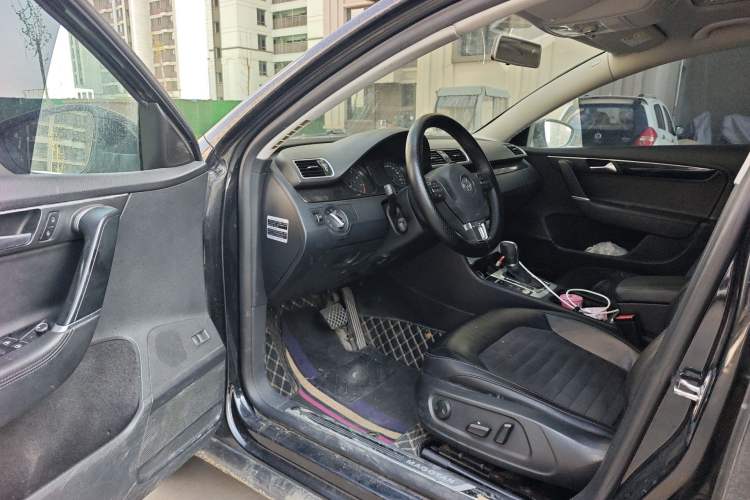 Used Volkswagen Magotan 2015 1.8TSI Luxury Model Driver Seat