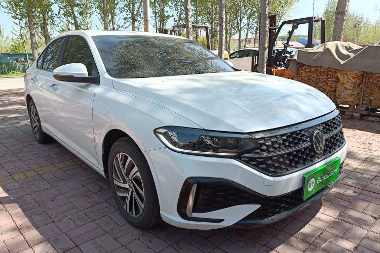 Used Volkswagen Lavida 2024 1.5L Automatic Starry Sky 5 Million Edition Front Right 45 Deg