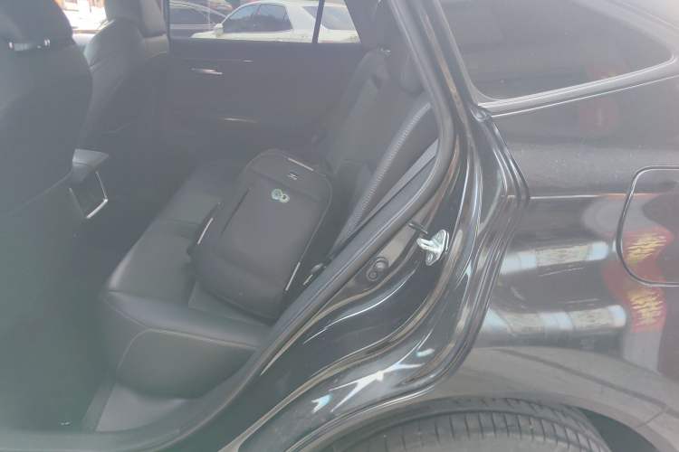 Used Toyota Venza 2023 2.0L CVT Two-Wheel Drive Prestige Version