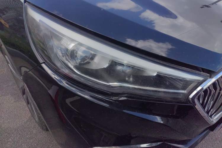 Used Hongqi H5 2019 30TD Smart Connect Dynamic Edition Right Front Headlight