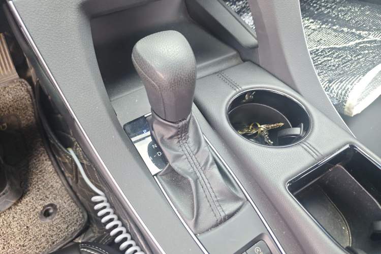 Used Toyota Avalon 2019 2.0L Ambition Edition China VI