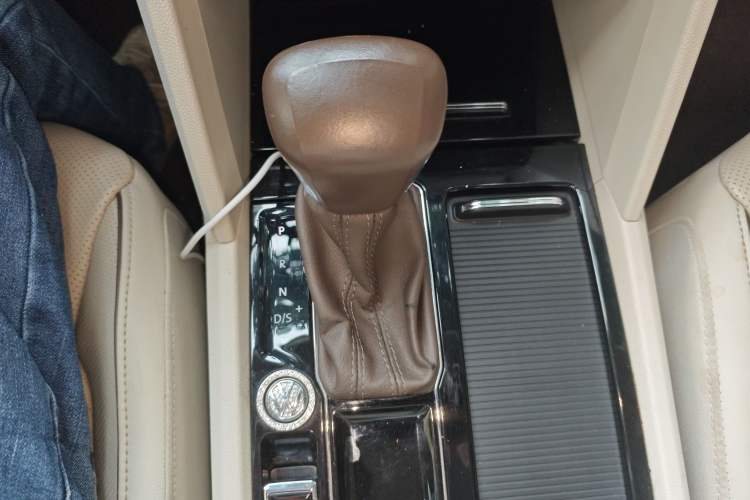 Used Volkswagen Viloran 2020 380TSI Prestige Edition
