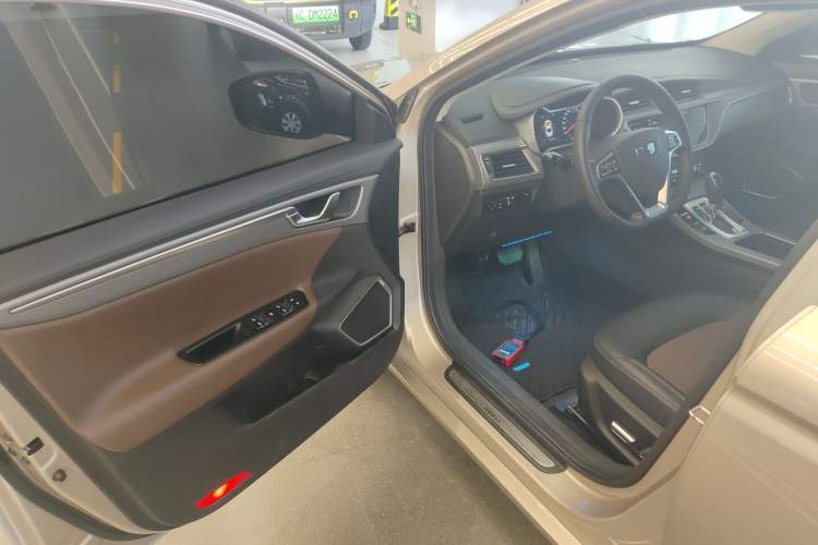 Used Geely Auto Emgrand GL 2018 1.4T DCT Prestige Smart Connectivity Version