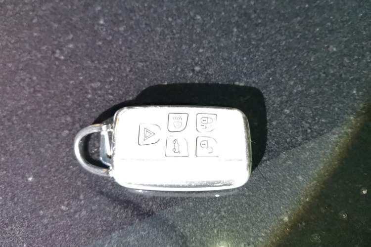 Used Land Rover Range Rover Evoque 2018 240 PS SE DYNAMIC Smart Edition