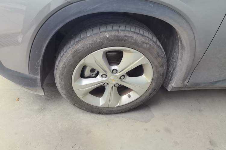 Used Chevrolet Menlo 2023 Star Enjoyment Version Plus Left Front Wheel Hub